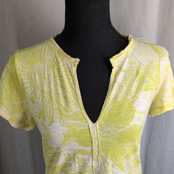 Pilcro Short Sleeve Blouse. NWT Small. - Picture 5 of 7